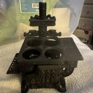 Vintage "Queen" Salesman Sample Miniature Cast Iron Wood Stove Pre-owned READ
